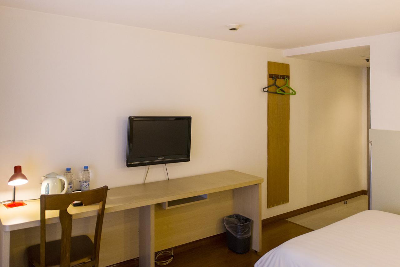 Motel Shanghai Pudong Avenue Yangpu Bridge מראה חיצוני תמונה