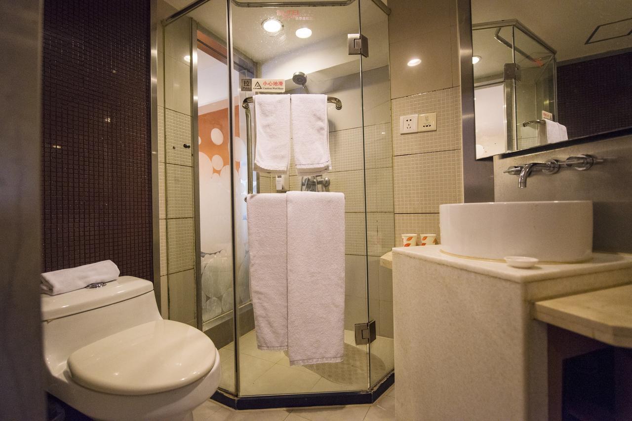 Motel Shanghai Pudong Avenue Yangpu Bridge מראה חיצוני תמונה